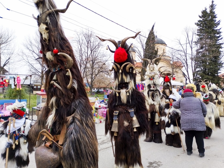 Кукери прогониха злото вдън гори тилилейски